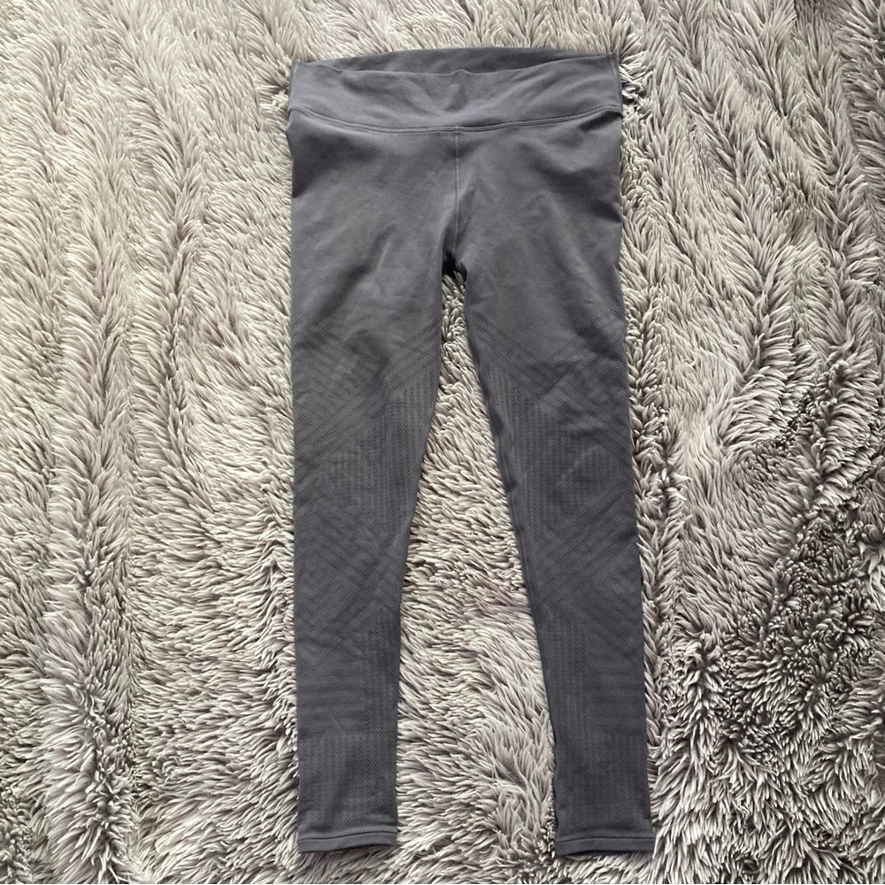 lululemon athletica Reveal size 10 Digi Perforated 7/8 Leggings Yoga